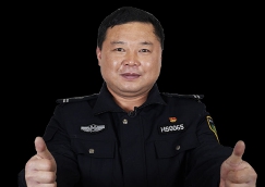 全國(guó)人大代表、黃山“守松人”