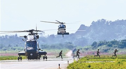 陸軍某旅開展空地融合訓(xùn)練