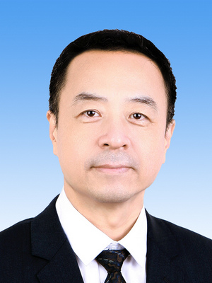 崔士鑫，男，漢族，1966年9月生，研究生學(xué)歷，中共黨員，現(xiàn)任人民日報社副總編輯兼機關(guān)黨委書記。