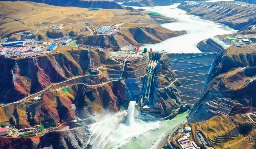 瑪爾擋水電站單日發(fā)電量創(chuàng)新高