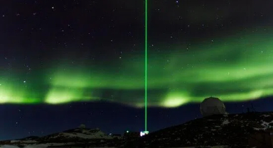 中國科學(xué)家在南極“追光”